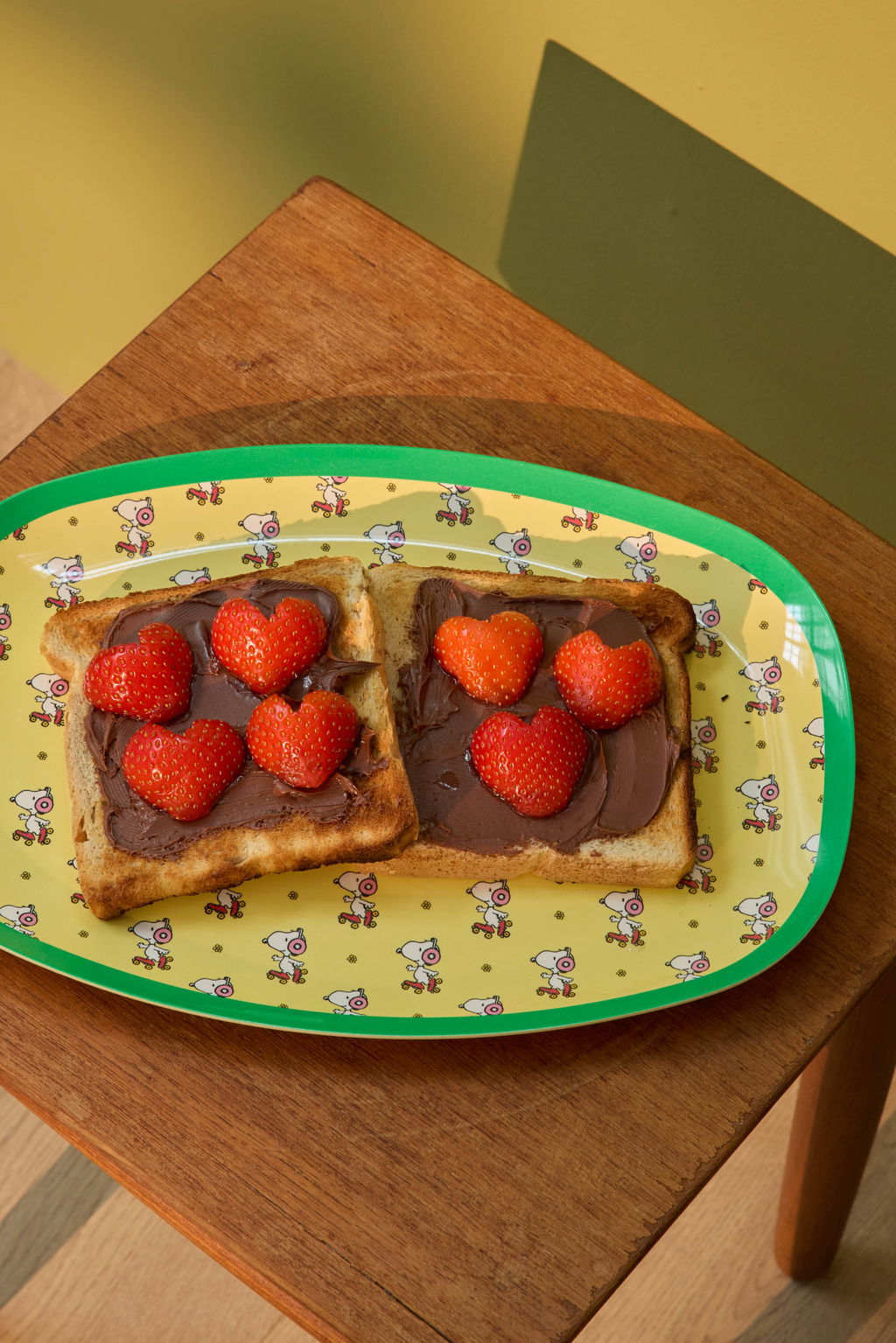 Plat Melamine Rectangulaire Snoopy Roller Jaune – Image 2